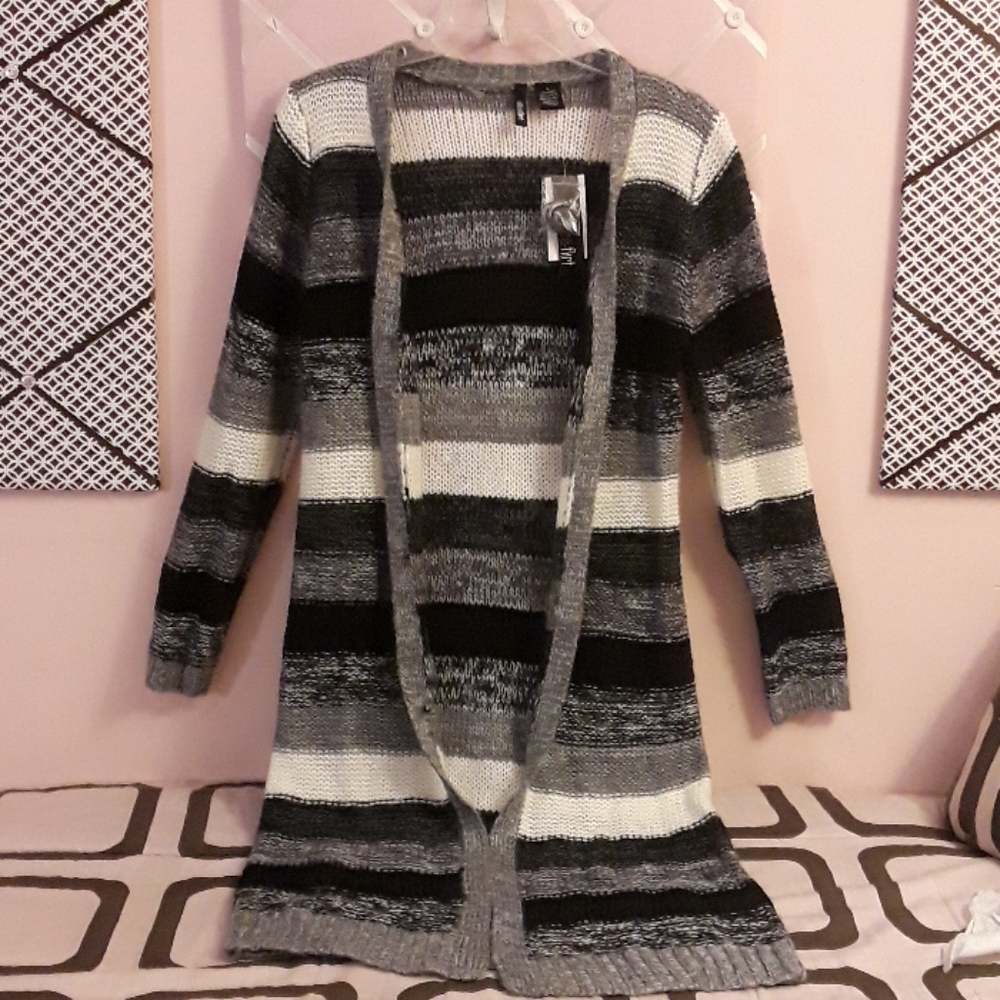 Ultra-Flirt Womens Long Open Sweater
